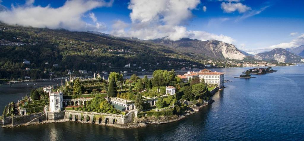 Isola Bella Apartments, Suite Стреза Екстер'єр фото